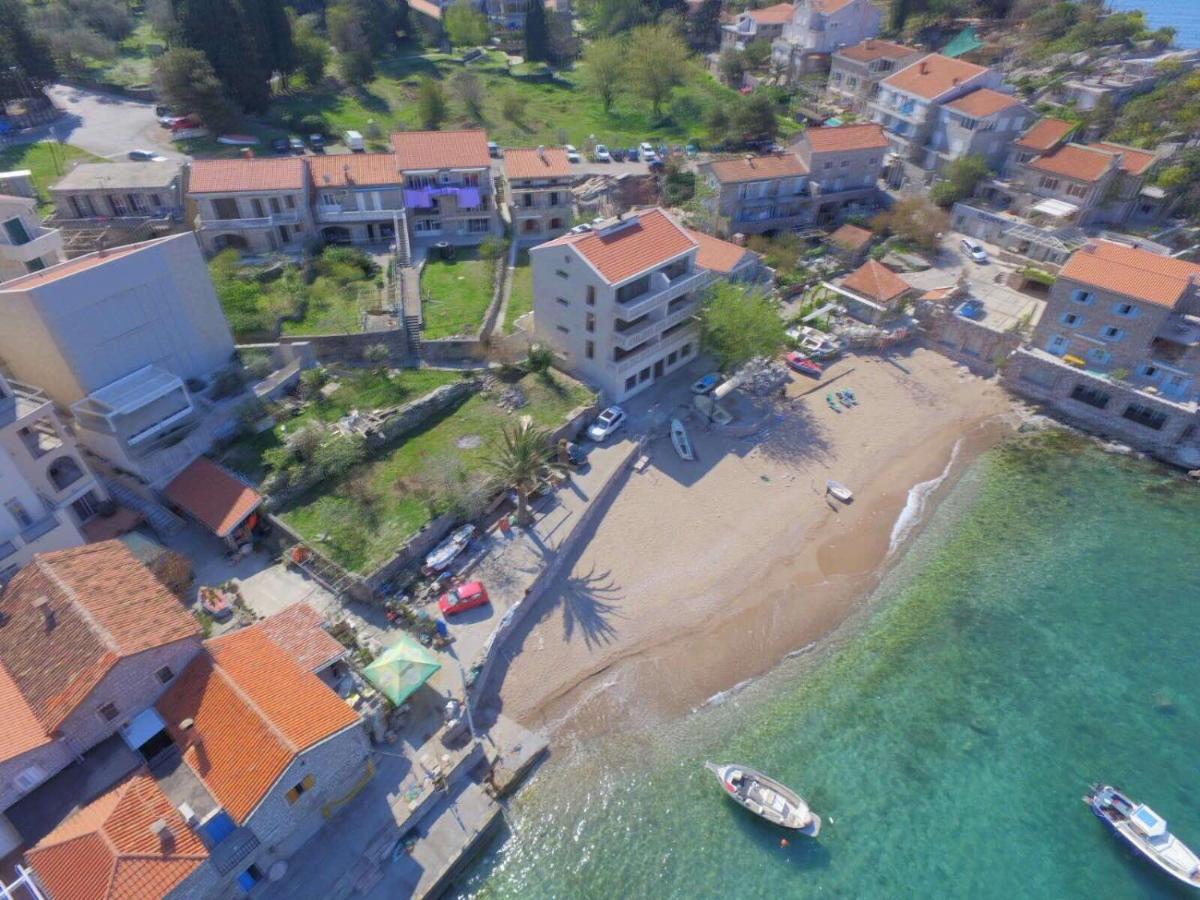 Andaluni Beach Apartments Pržno Kültér fotó